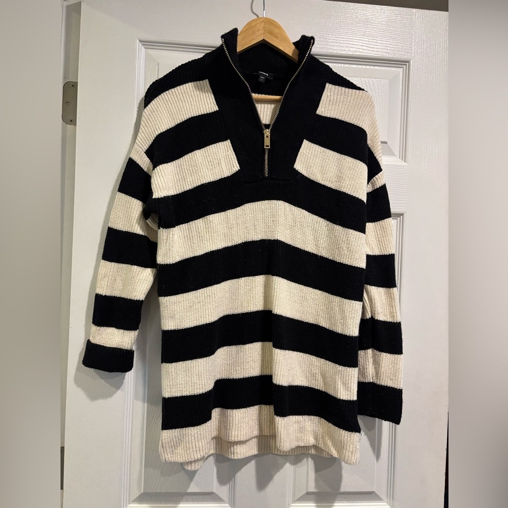 Black and White Striped women’s tunic Sweater